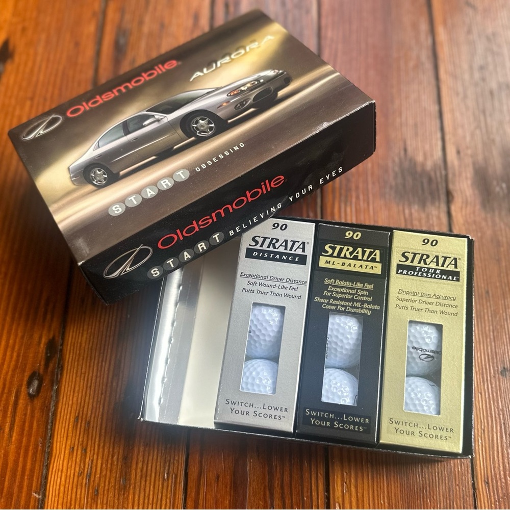 NOS Vintage 2004 Oldsmobile Promo Spalding Strada golf ball variety pack